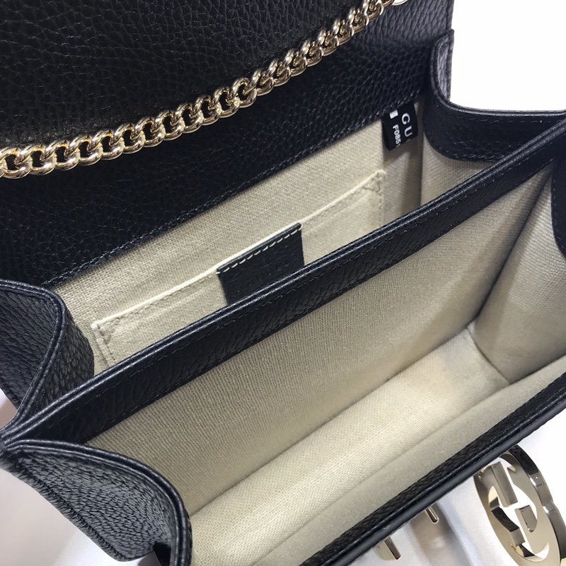 Gvc*1 510304 Interlocking Chain Black Leather Cross Body Bag