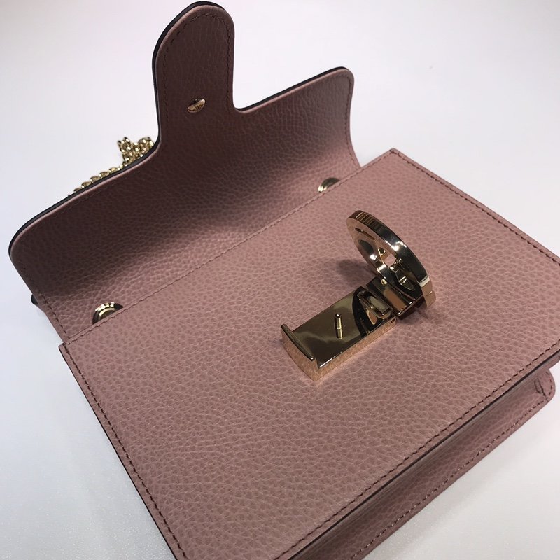 Gvc*1 510304 Interlocking Chain Leather Cross Body Bag 002