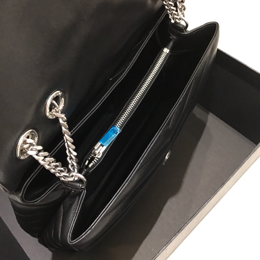 Y51 Loulou Bag 30cm 001