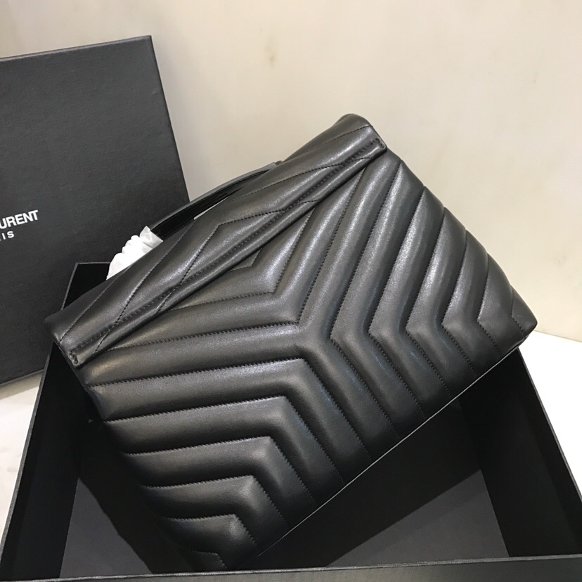 Y51 Loulou Bag 30cm 001