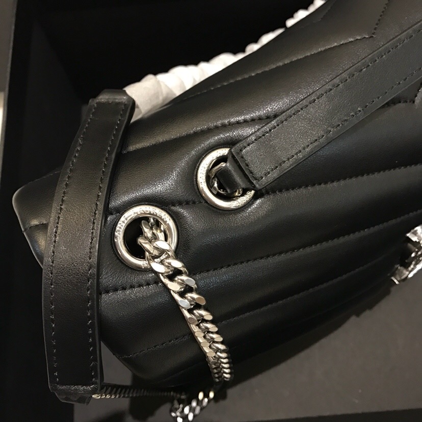 Y51 Loulou Bag 30cm 001