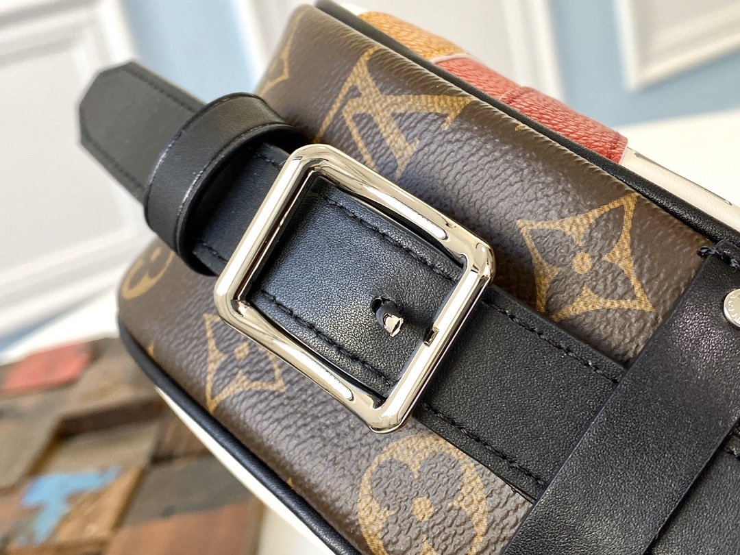 LV M55653 Boite Chapeau Souple
