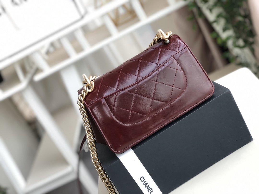 Ch**el flap bag 19cm