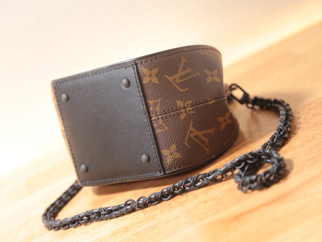 LV MINI BAG