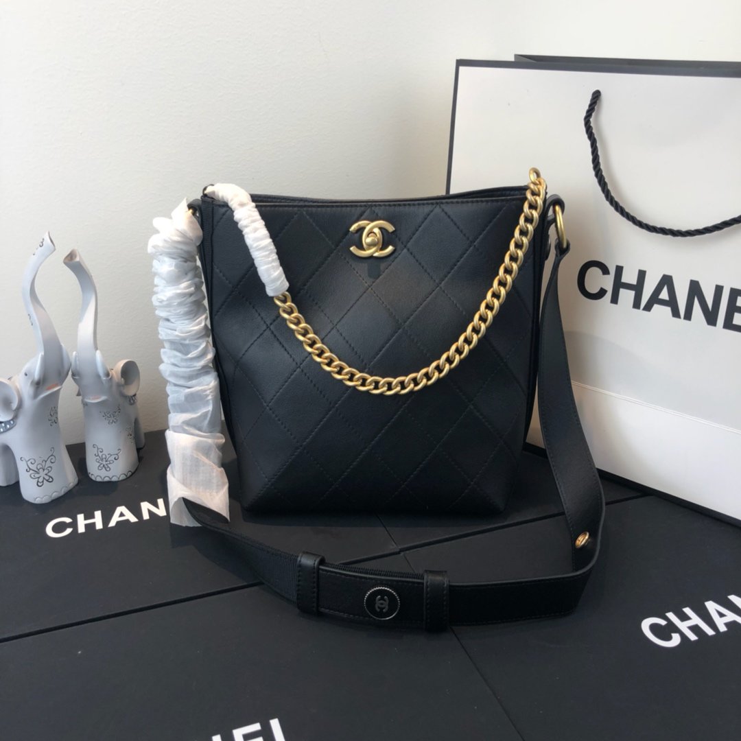 Ch**el Hobo Handbag A57573 Black 20cm