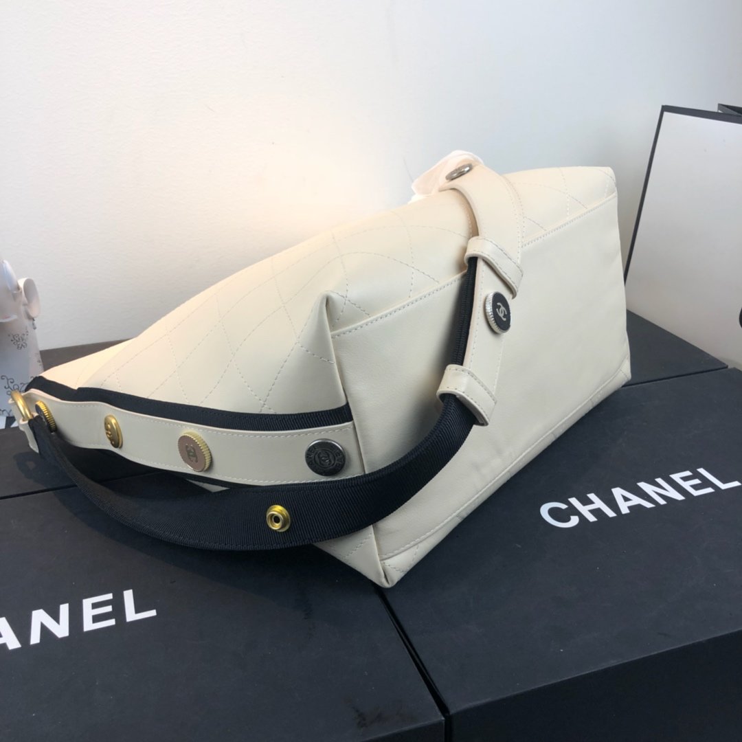 Ch**el Hobo Handbag A57573 white 29cm