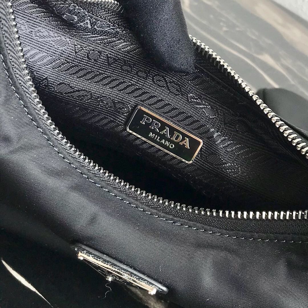 Pra*a Nylon Hobo Bag 22cm