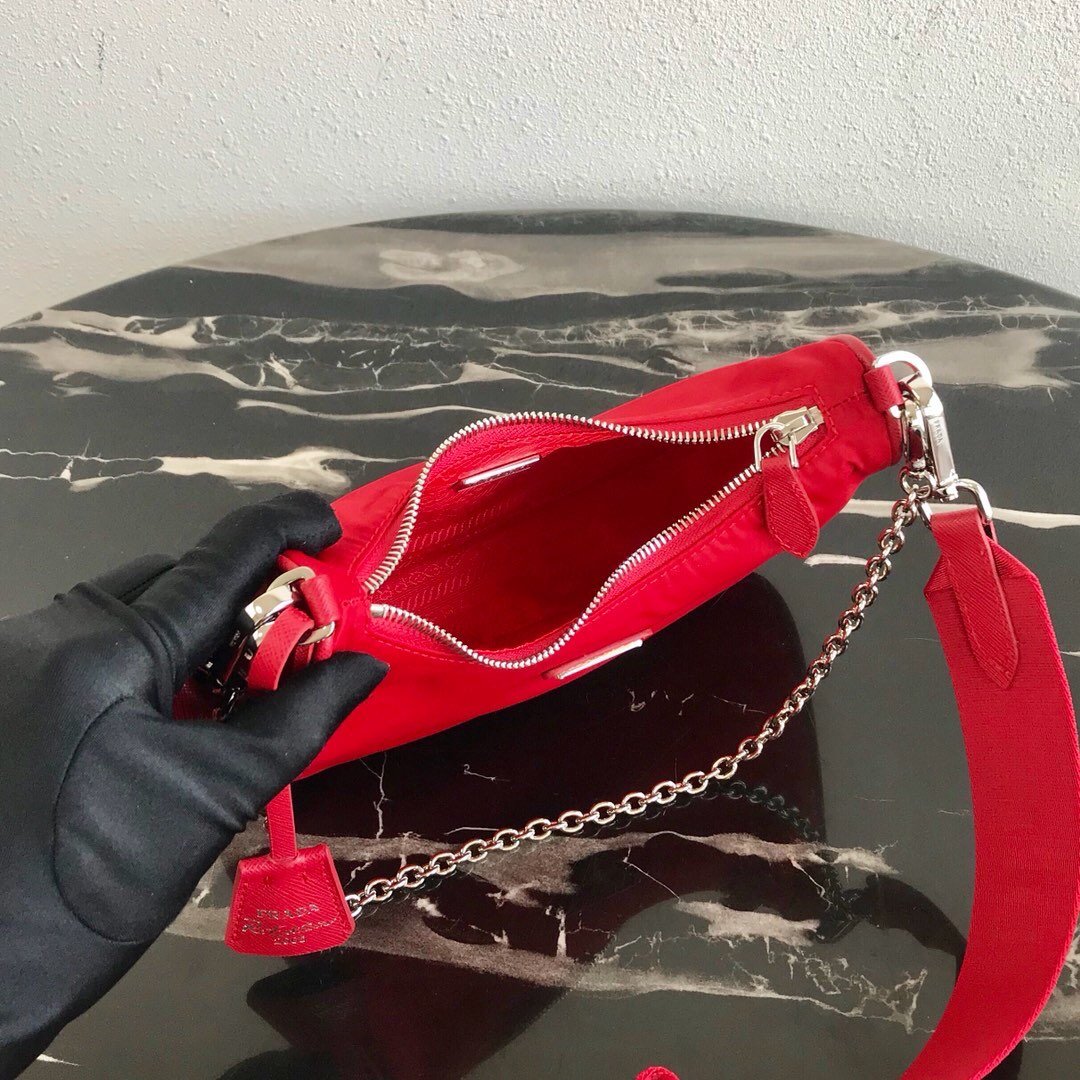 Pra*a Nylon Hobo Bag 22cm 001