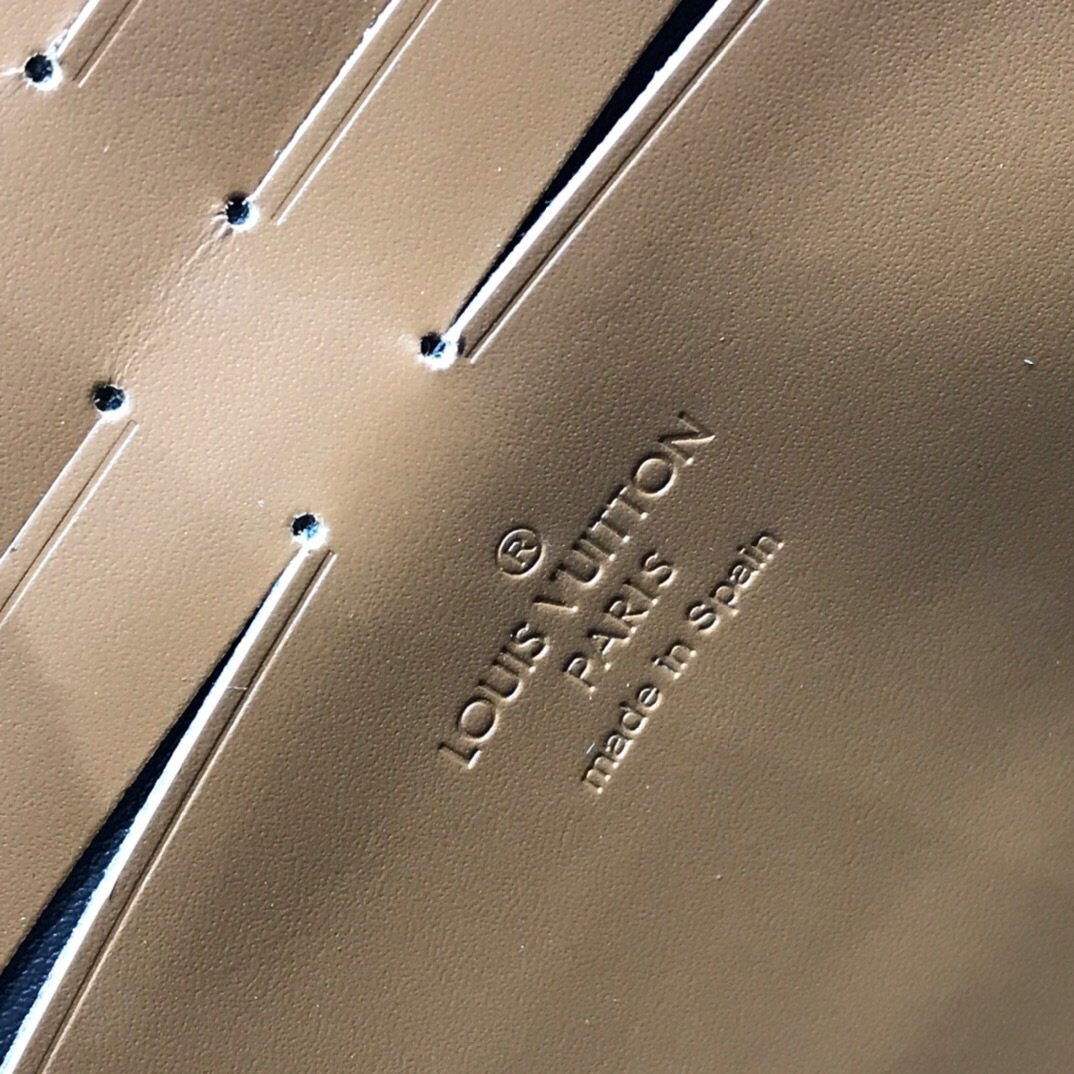 LV Handbag M44178 Monogram