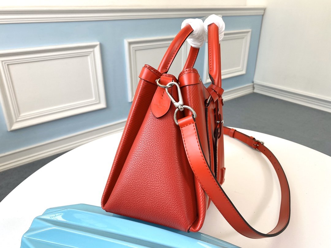 L0vis Vvtt0n Twist Tote M55613 Red