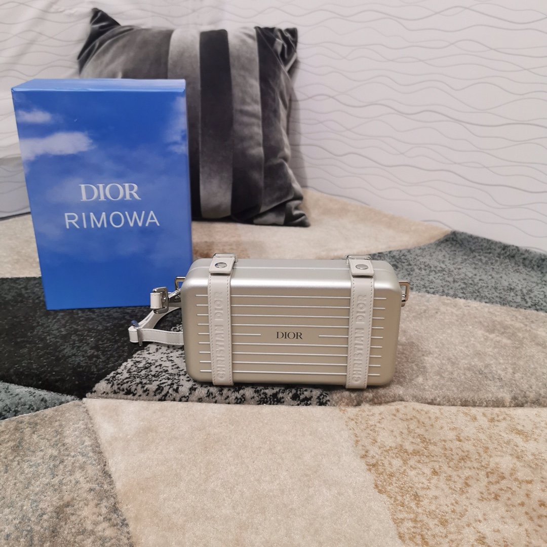 D10r Mini Travel Box