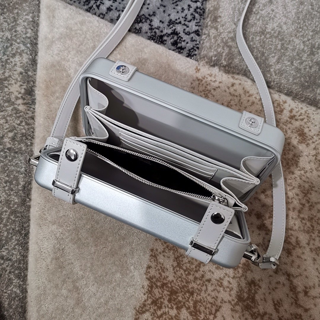 D10r Mini Travel Box