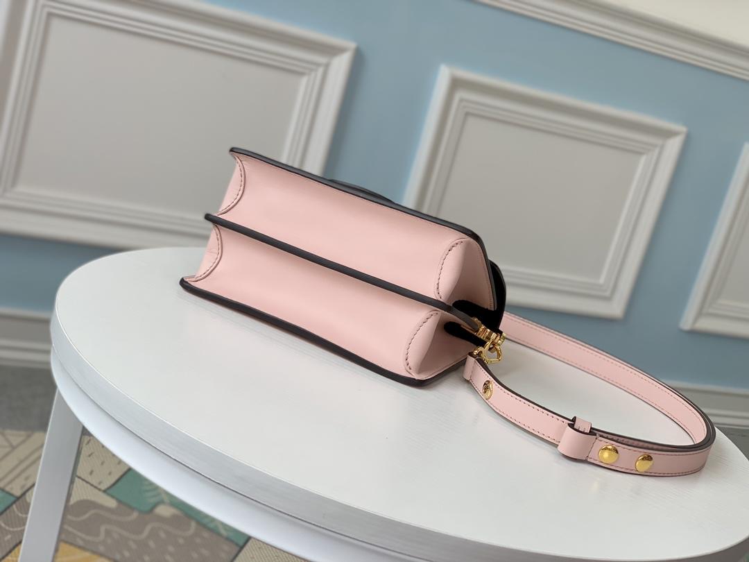 LV M44580 Dauphine Mini 002
