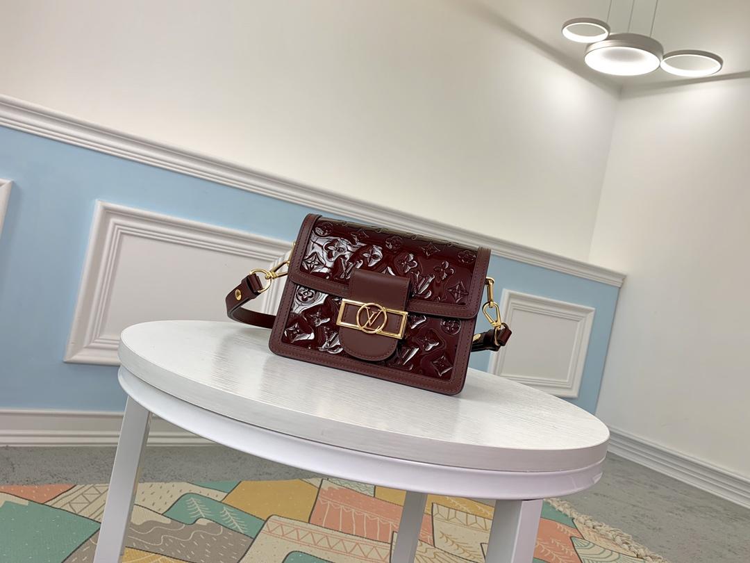LV M44580 Dauphine Mini 003