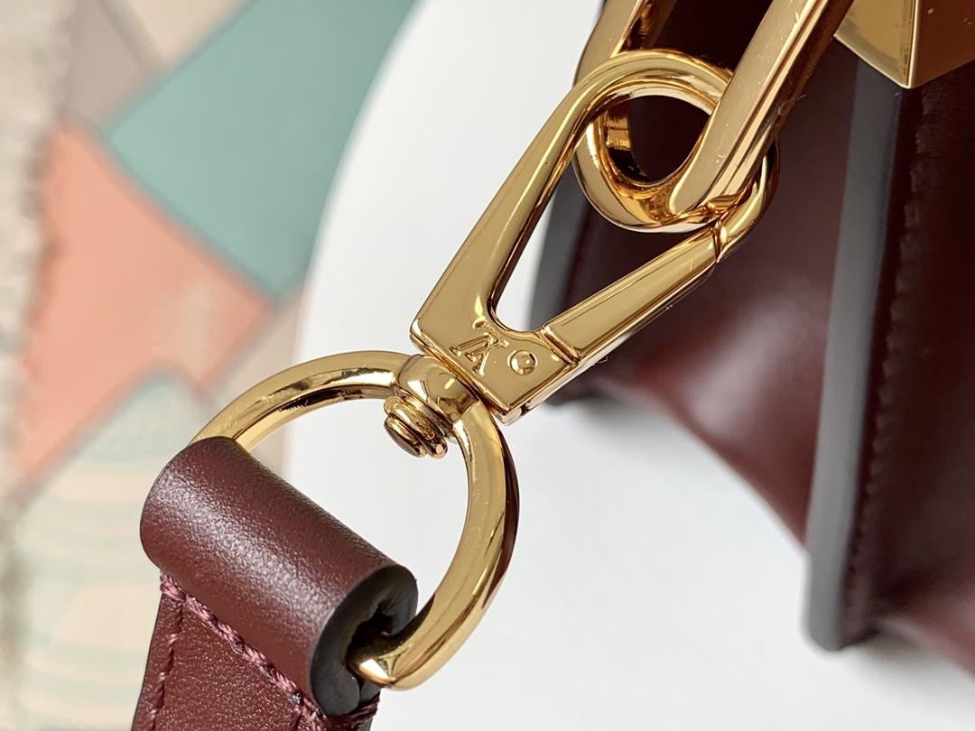 LV M44580 Dauphine Mini 003