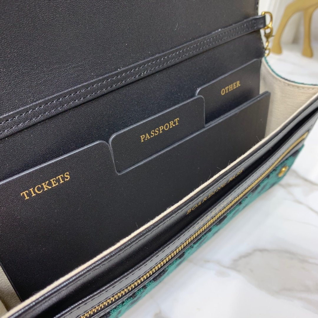 D10r Oblique Bag