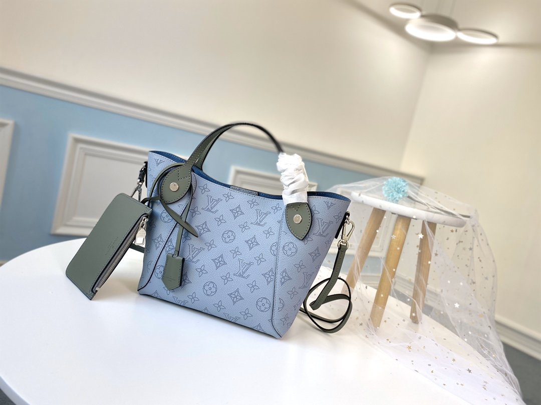 L0vis Vvtt0n HINA M52975 Handbag