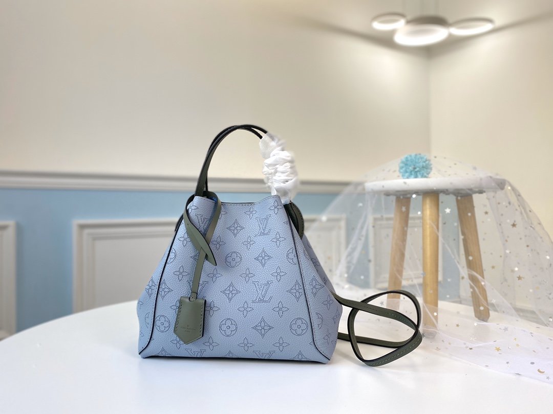L0vis Vvtt0n HINA M52975 Handbag
