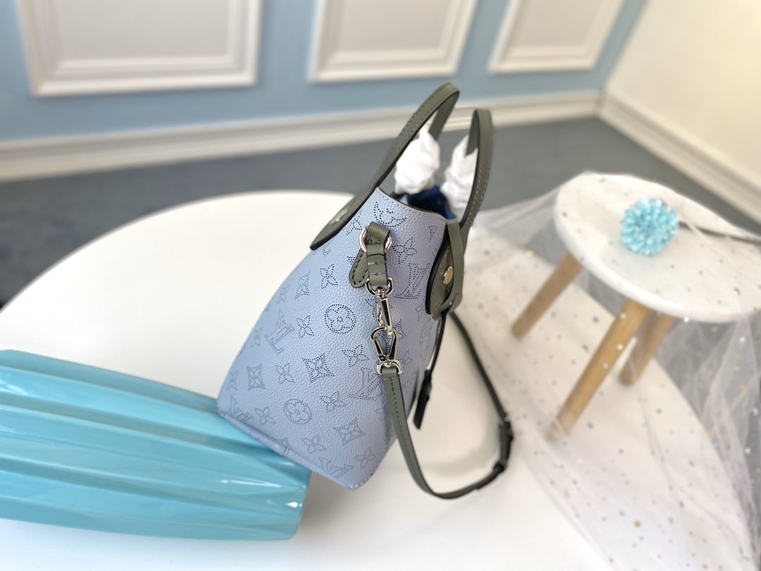L0vis Vvtt0n HINA M52975 Handbag