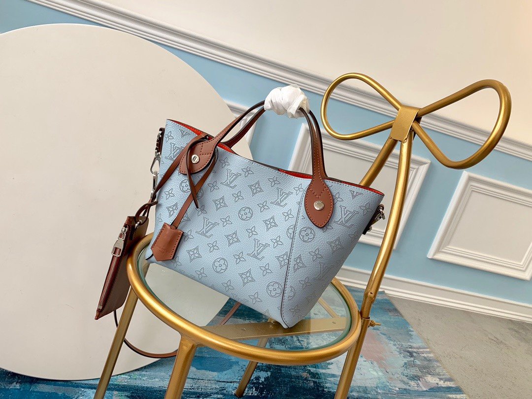 L0vis Vvtt0n HINA M52975 Handbag 001