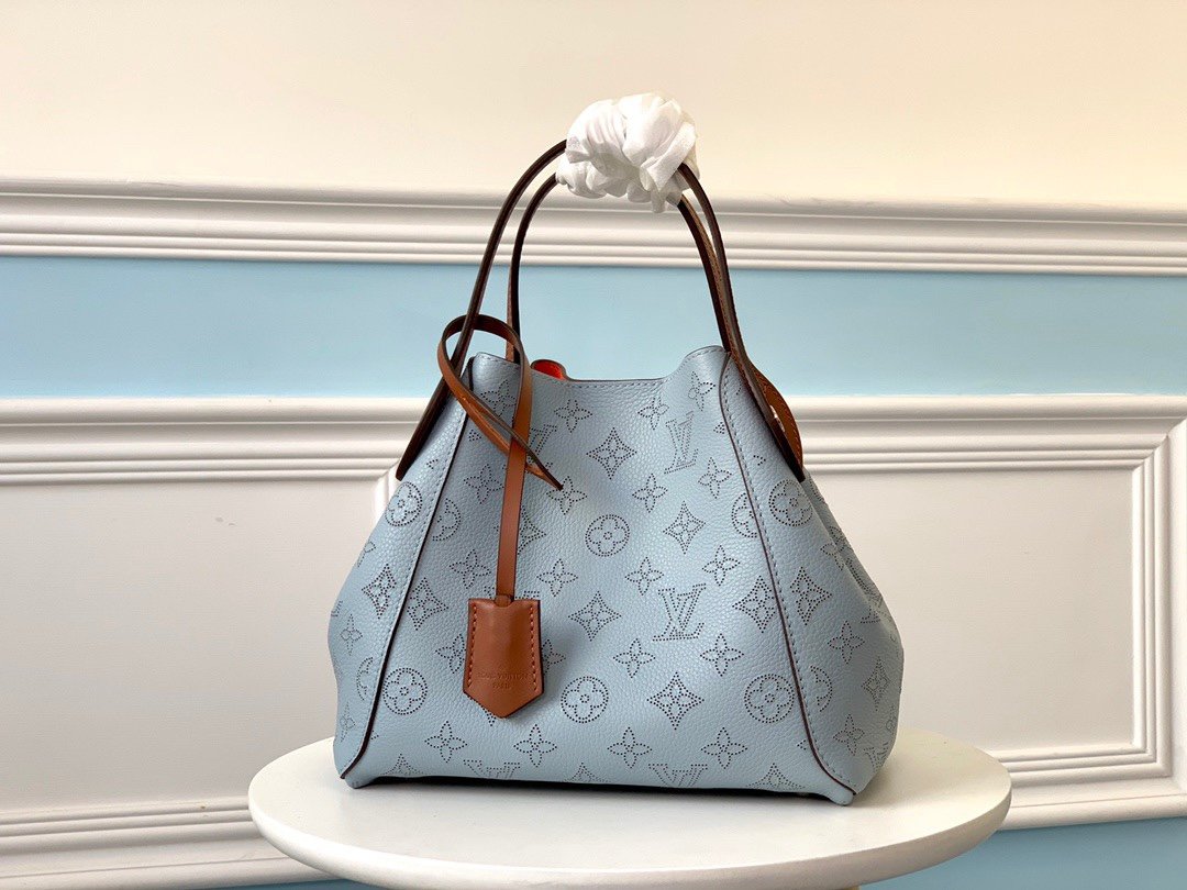 L0vis Vvtt0n HINA M52975 Handbag 001