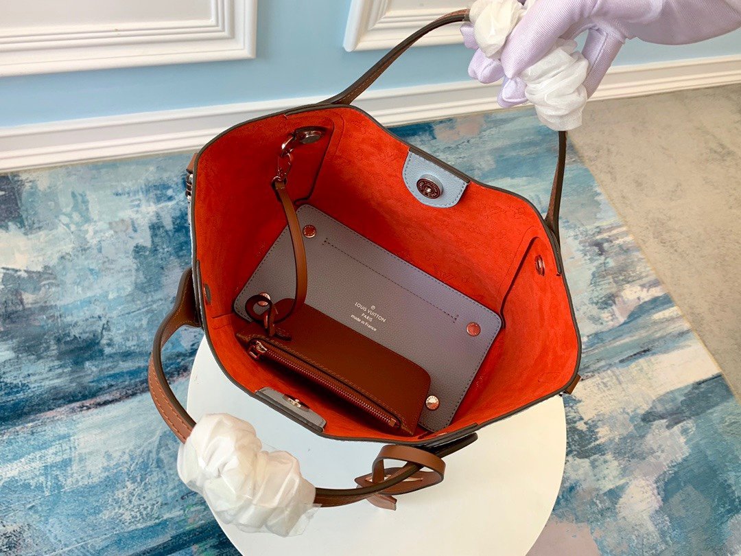 L0vis Vvtt0n HINA M52975 Handbag 001