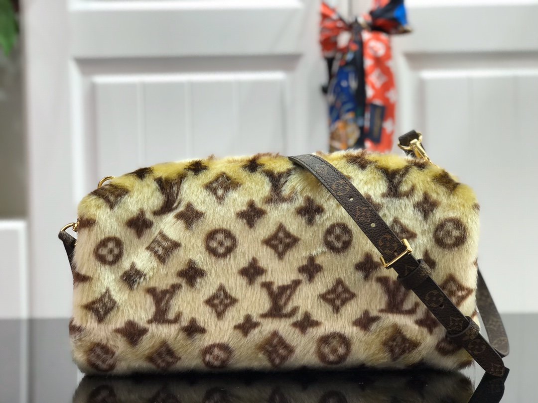 L0vis Vvtt0n Monogram Mink M76094