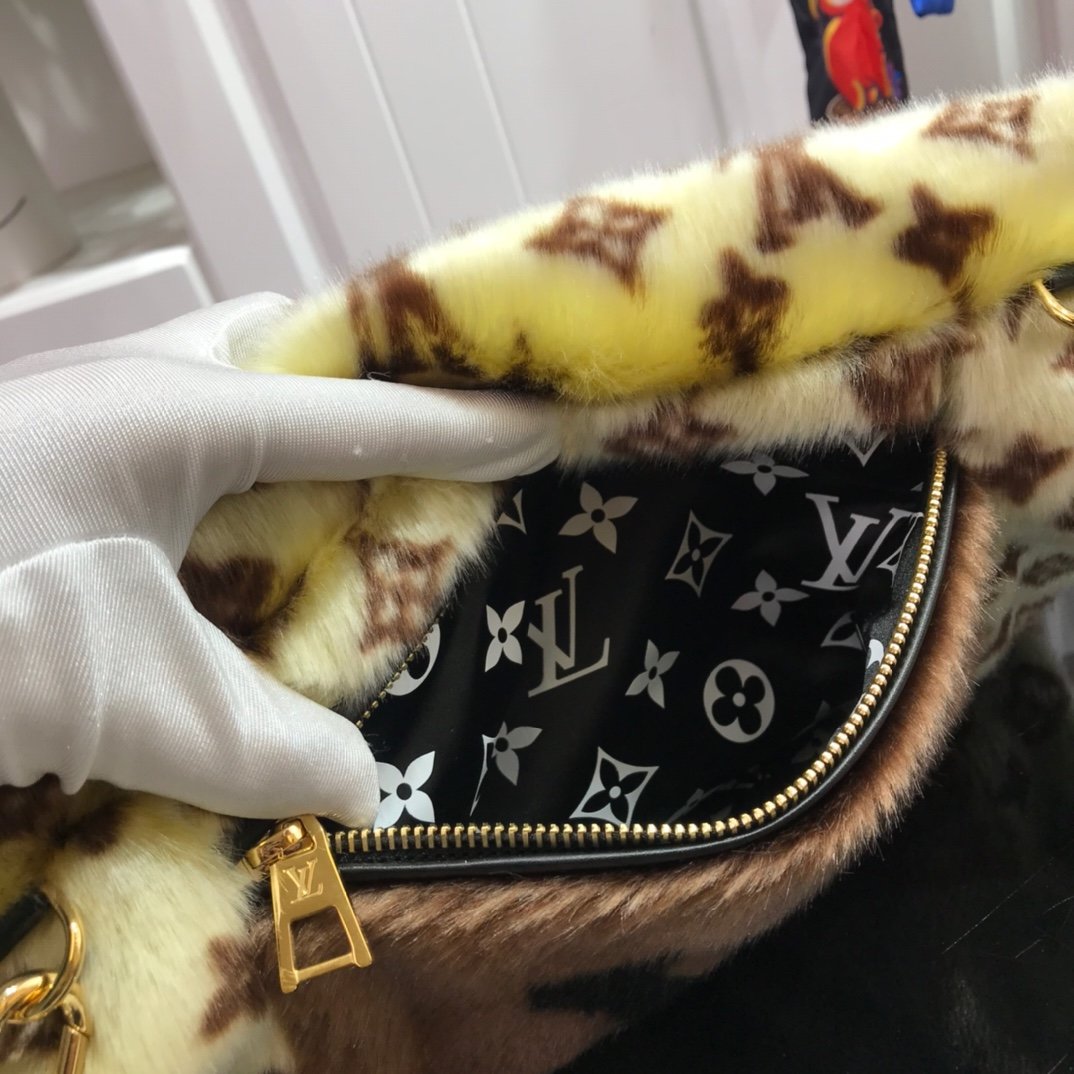 L0vis Vvtt0n Monogram Mink M76094