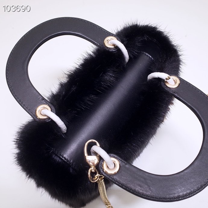 D10r Mini Lady 17CM 001