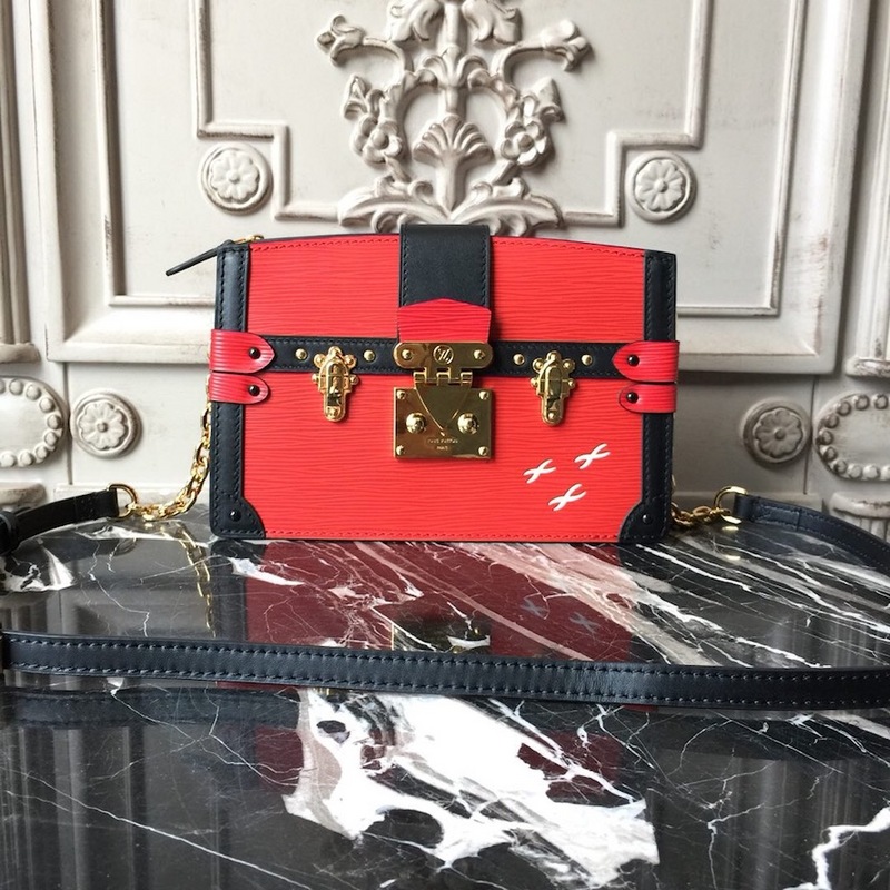 L0vis Vvtt0n Trunk Clutch 002