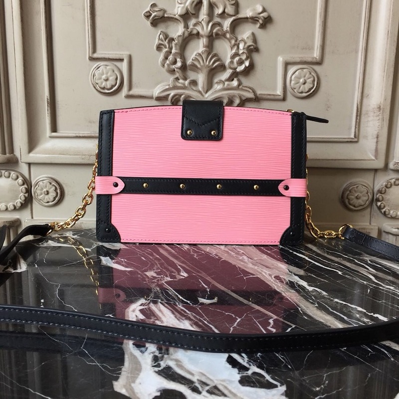 L0vis Vvtt0n Trunk Clutch 003