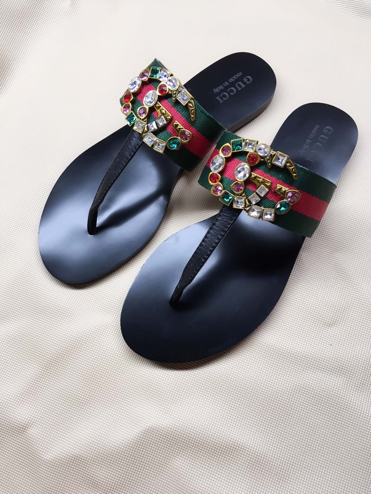 Gvc*1 Slippers