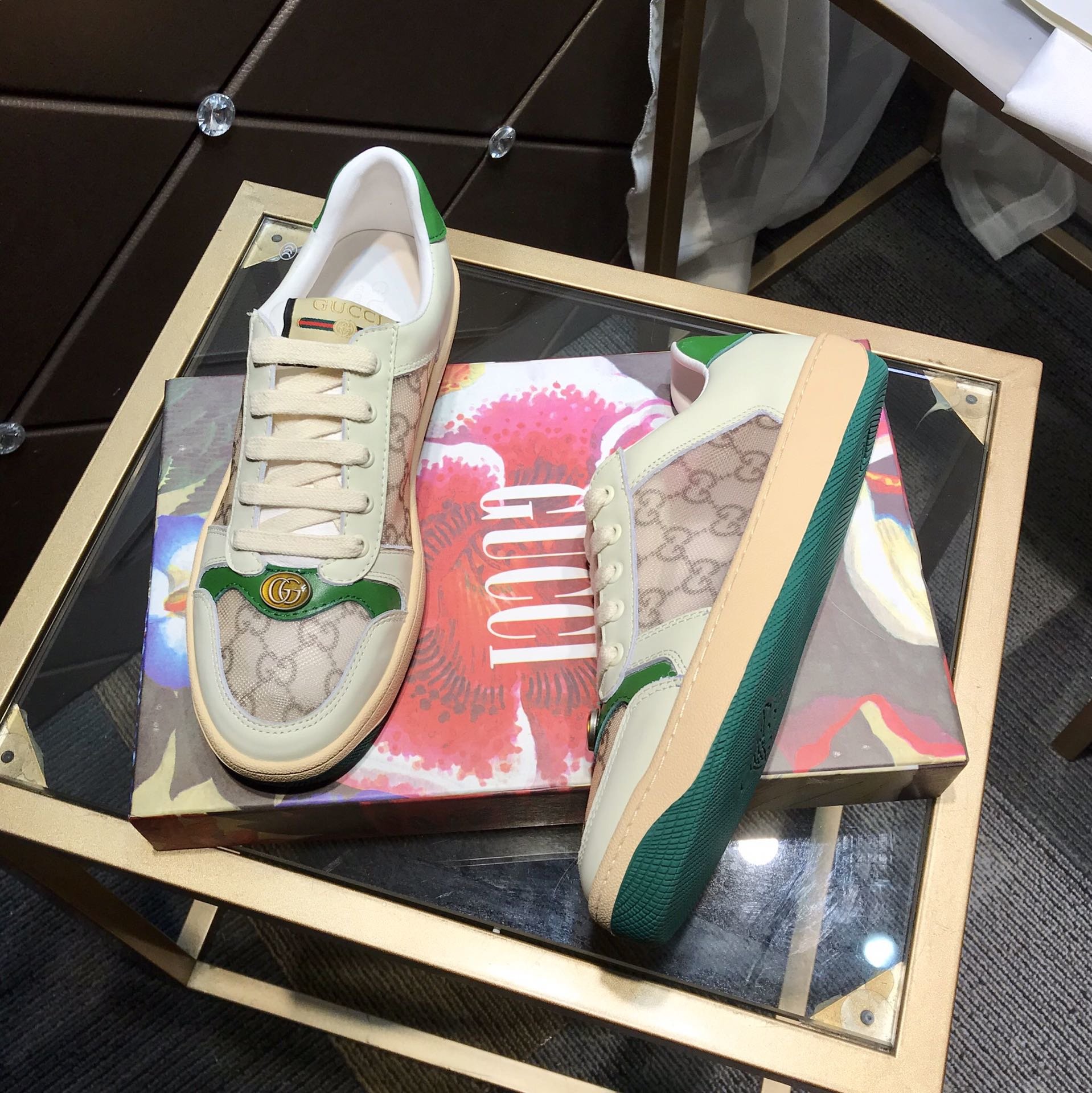 Gvc*1 Sneakers 020