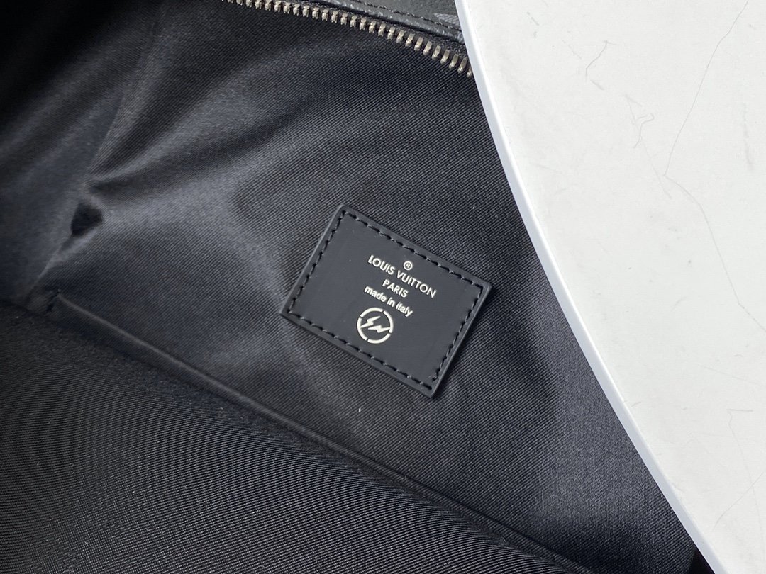 L0vis Vvtt0n M43408 APOLLO Backpack