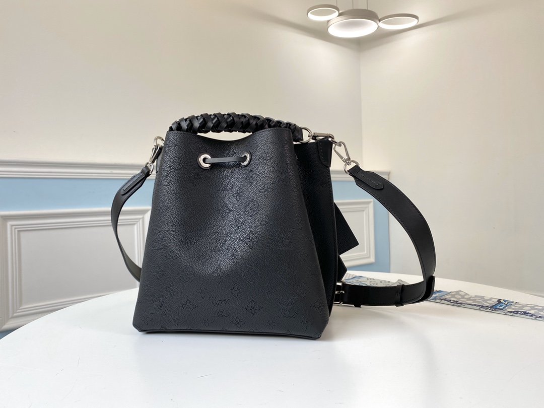 L0vis Vvtt0n Muria Mahina Handbags M55801 black