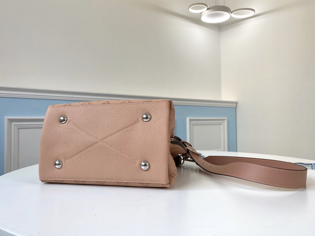 L0vis Vvtt0n Muria Mahina Handbags M55801 pink