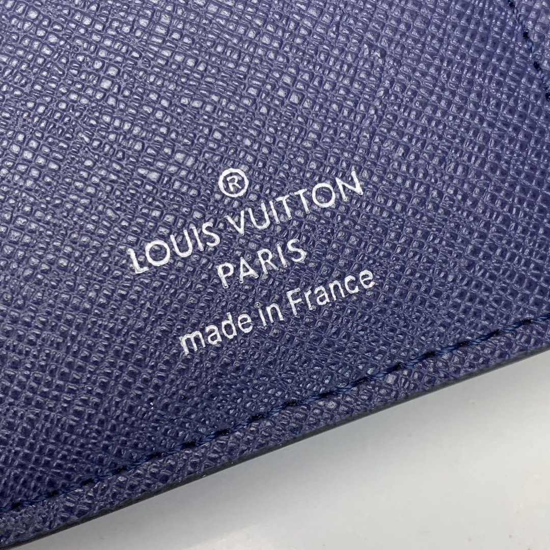 L0vis Vvtt0n Escale Victorine Wallet M69112