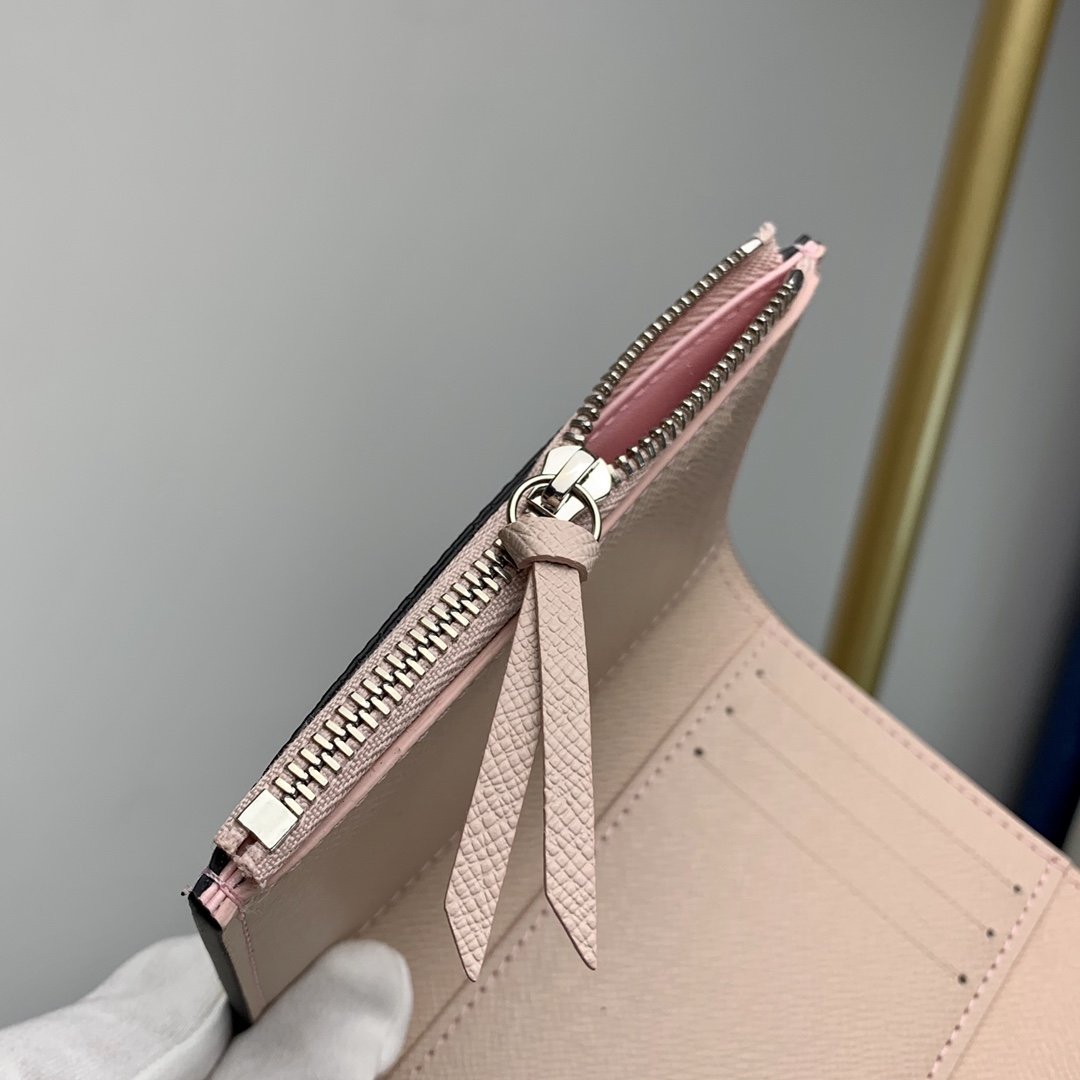L0vis Vvtt0n Escale Victorine Wallet M69113