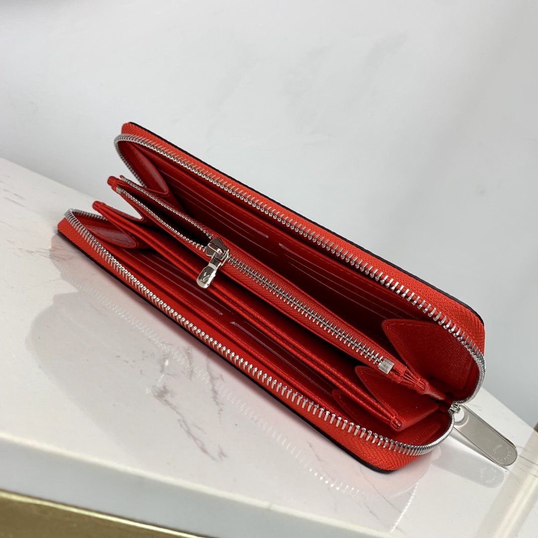 L0vis Vvtt0n Escale Zippy Wallet M69110