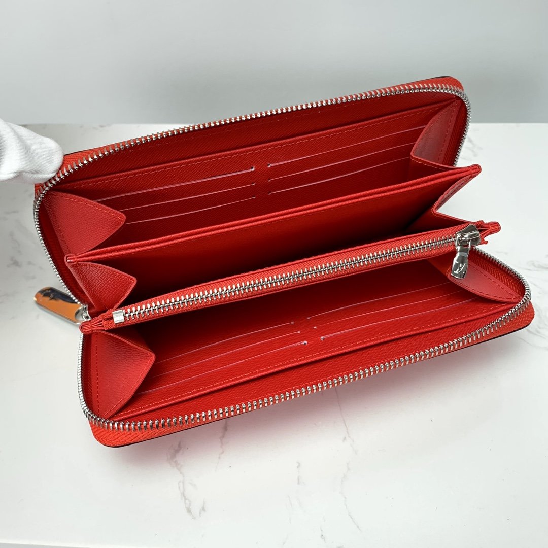 L0vis Vvtt0n Escale Zippy Wallet M69110
