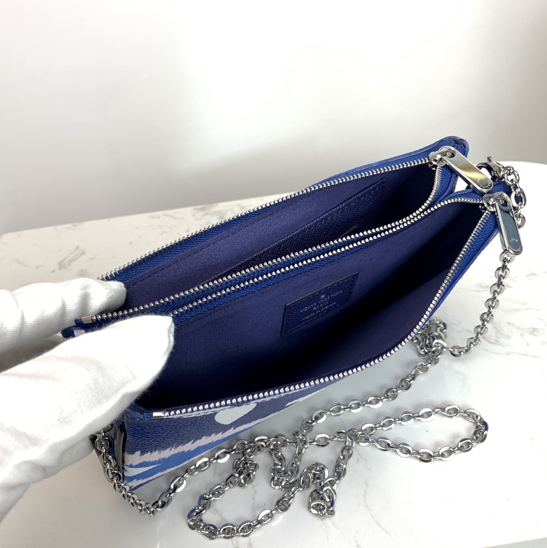 L0vis Vvtt0n Pochette Double Zip Bag M69124