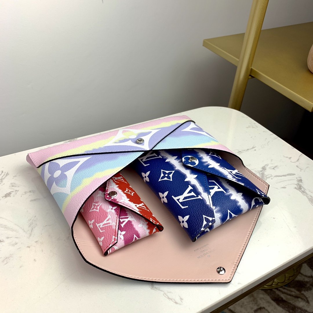 L0vis Vvtt0n Escale Pochette M69119