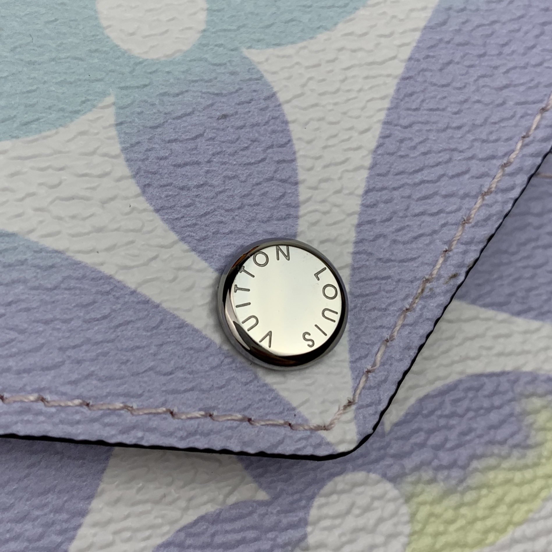 L0vis Vvtt0n Escale Pochette M69119