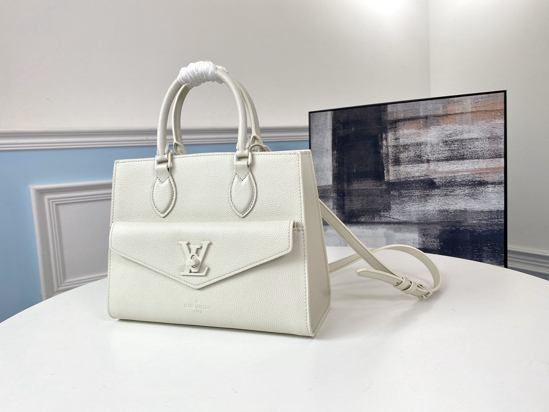 L0vis Vvtt0n Lockme Tote M55845 White
