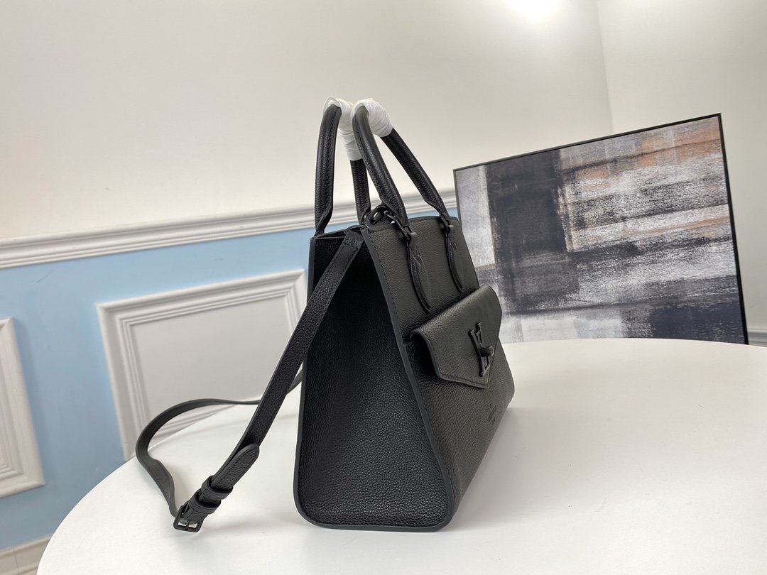 L0vis Vvtt0n Lockme Tote M55845 Black