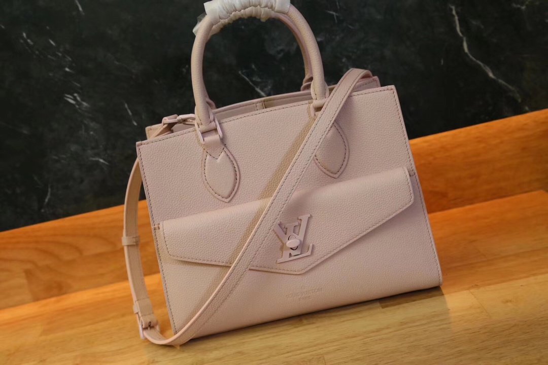 L0vis Vvtt0n Lockme Tote pink 15.5cm 