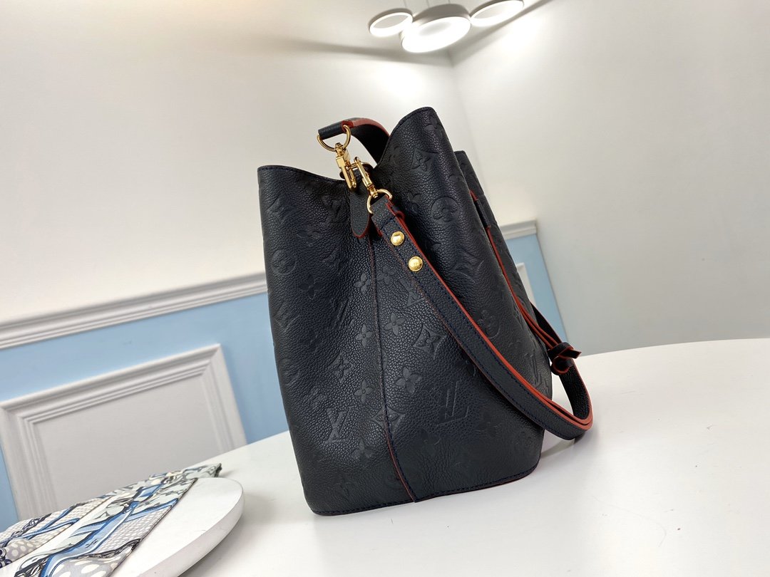 L0vis Vvtt0n M45256 Monogram NéoNoé Bag