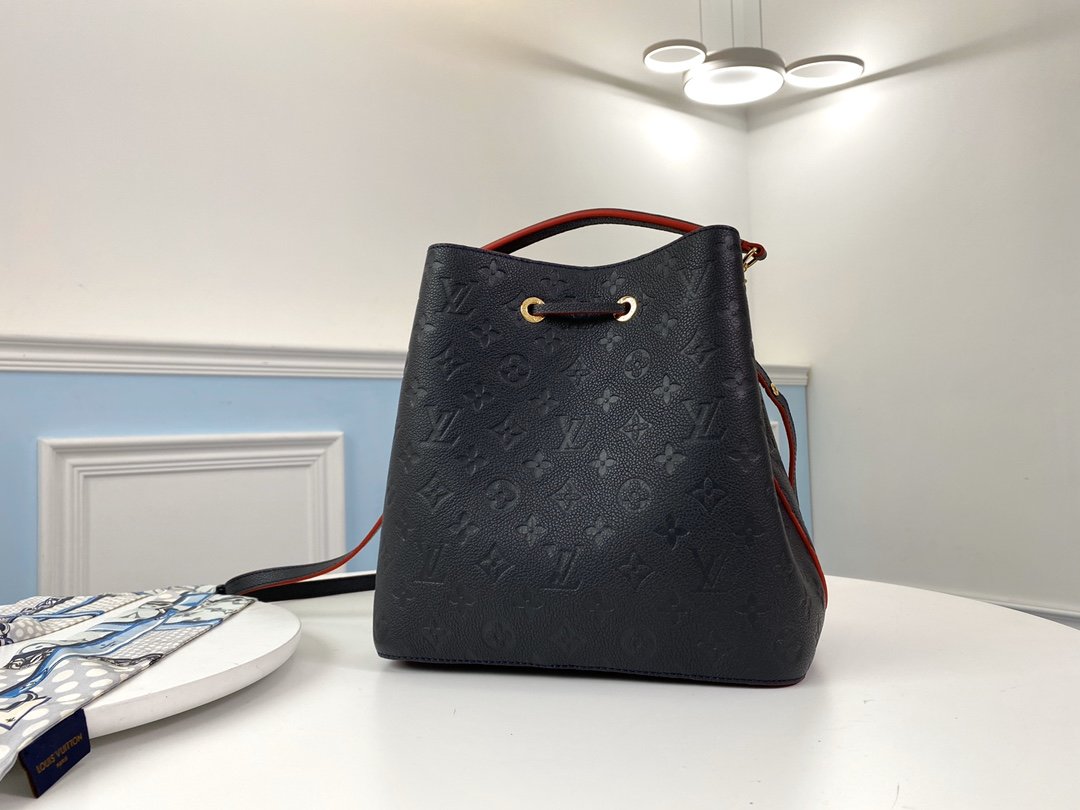 L0vis Vvtt0n M45256 Monogram NéoNoé Bag