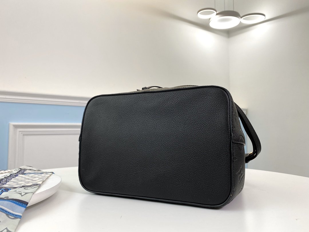 L0vis Vvtt0n M45256 Monogram NéoNoé Bag Black