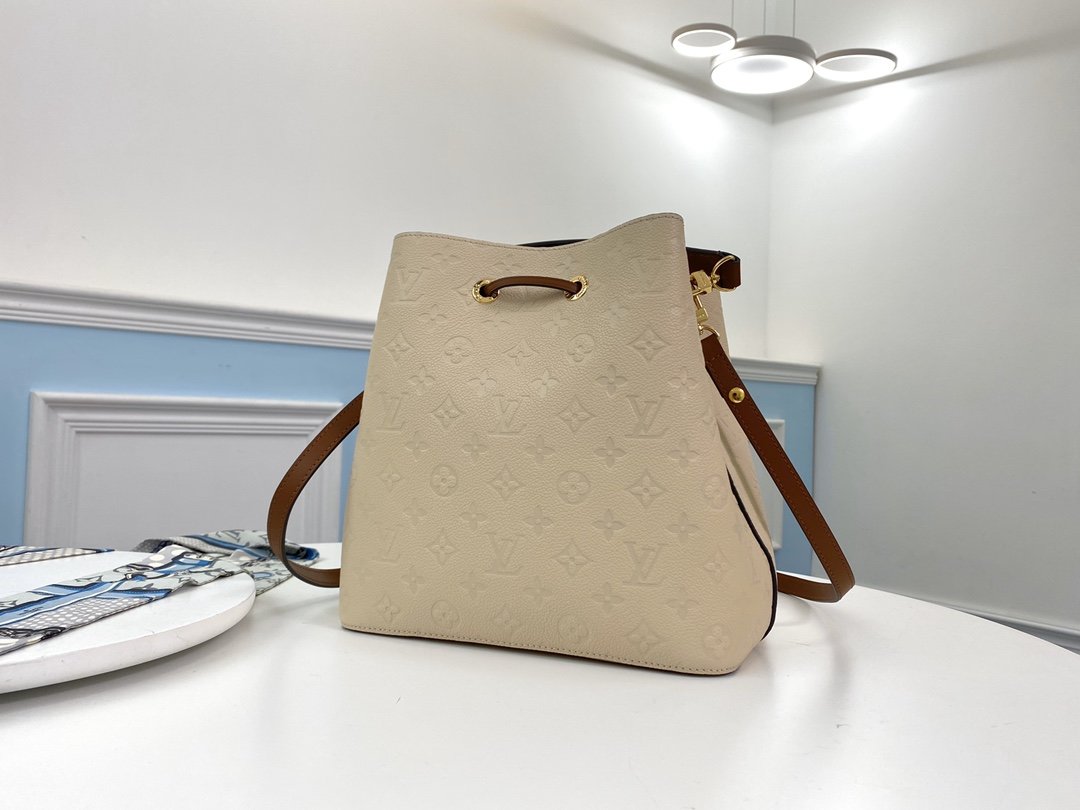 L0vis Vvtt0n M45307 Monogram NéoNoé Bag
